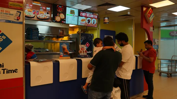 Domino's Pizza outlet and counter at MSX Mall, Greater Noida