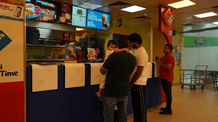 Domino's Pizza outlet and counter at MSX Mall, Greater Noida